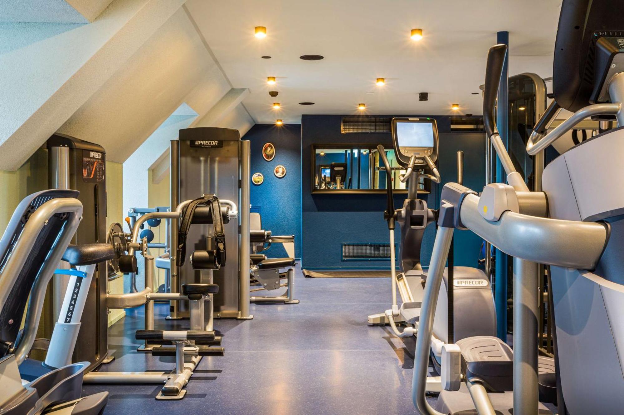 Nh The Bristol Hotel 4*