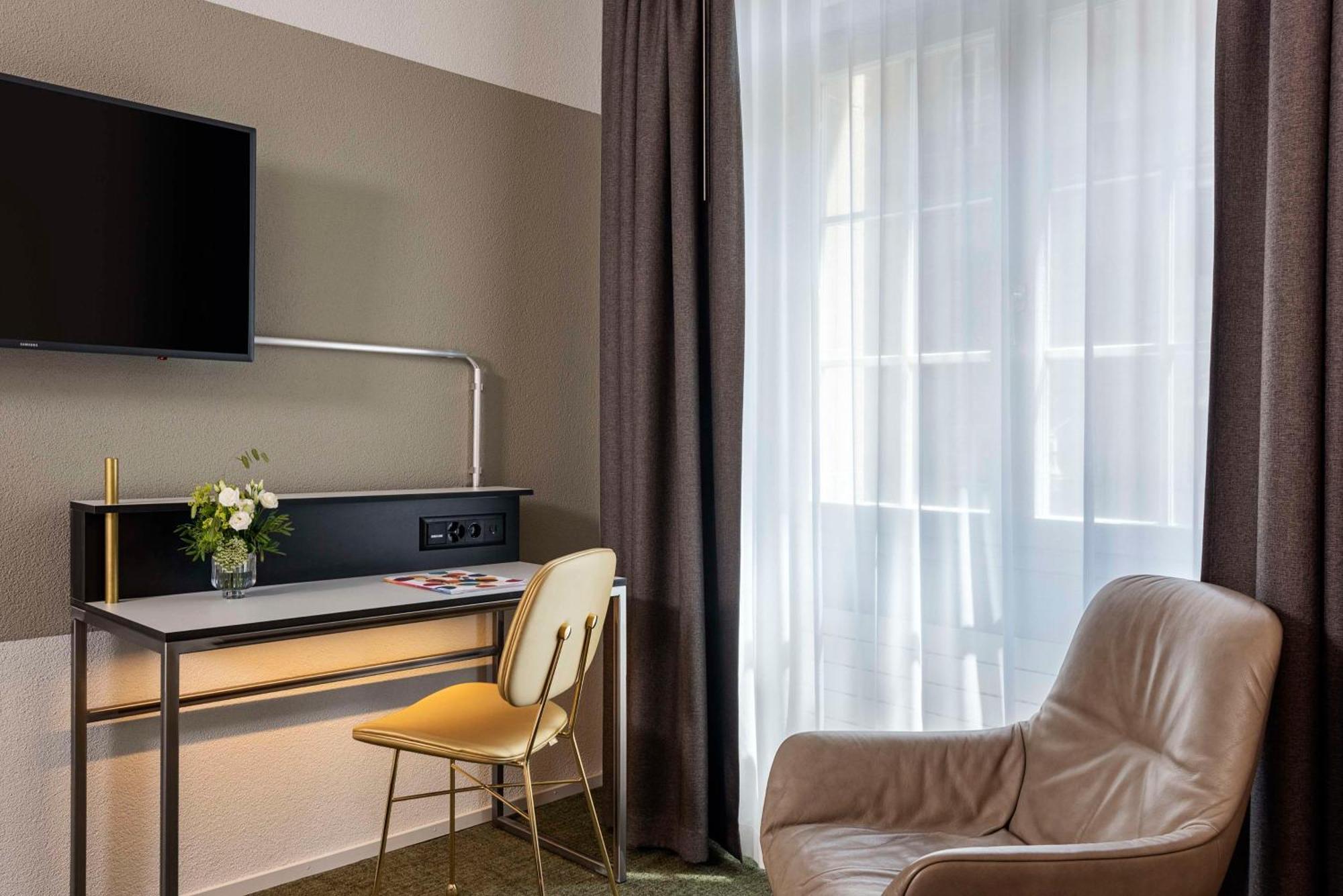 Nh The Bristol Hotel 4*